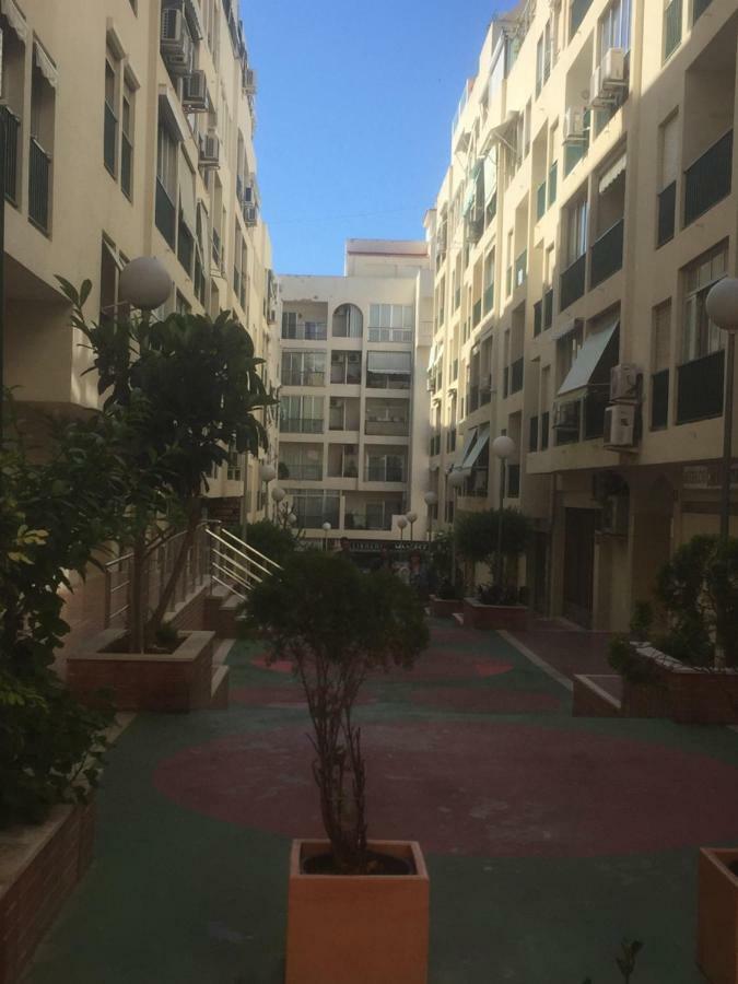 Apartamento Turistico Loyola Benidorm Exteriör bild